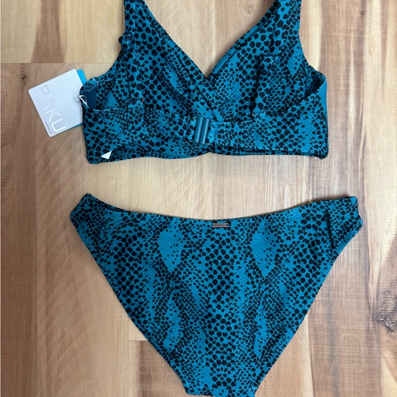 Baku Bikini Set - size 8CAN - Picture 4 of 6